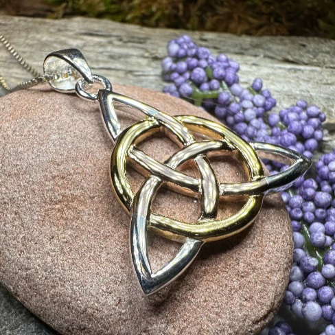 The Triquetra - the Symbol of Holistic Embodiment